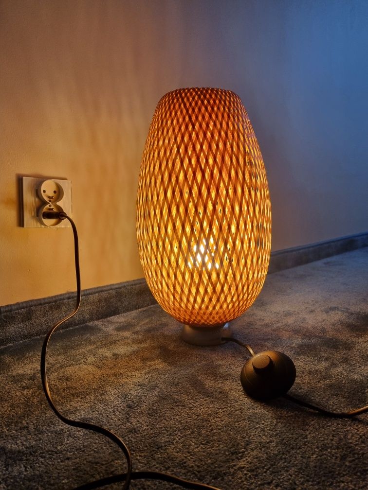 Lampa super stan