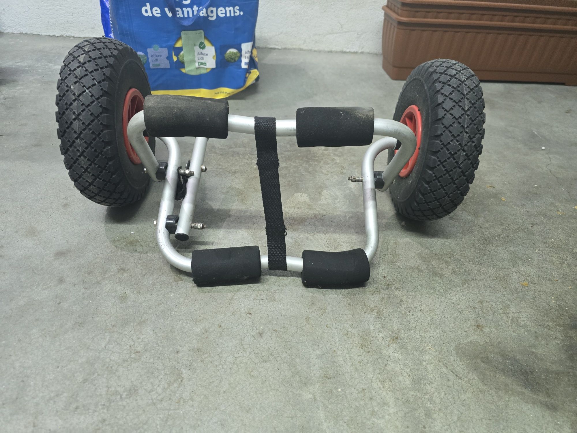 Carrinho de Transporte para Caiaque/SUP/Barco Pequeno