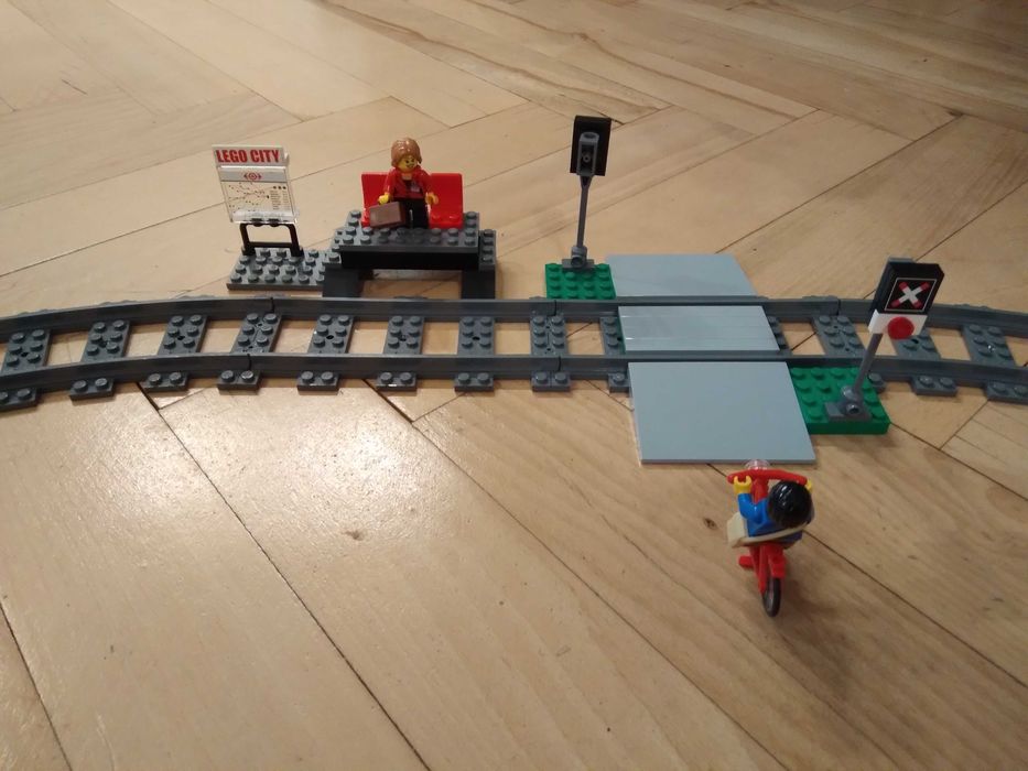 Lego 60051 - High-speed Passenger Train