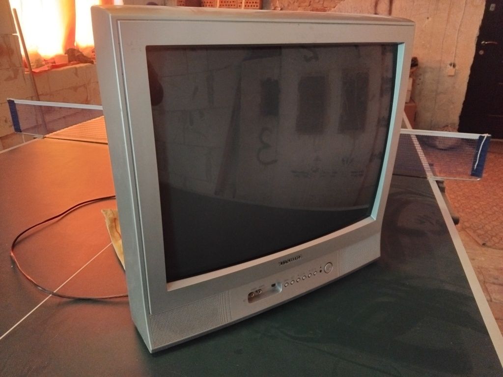 Телевізор TOSHIBA 21CJ1RU
