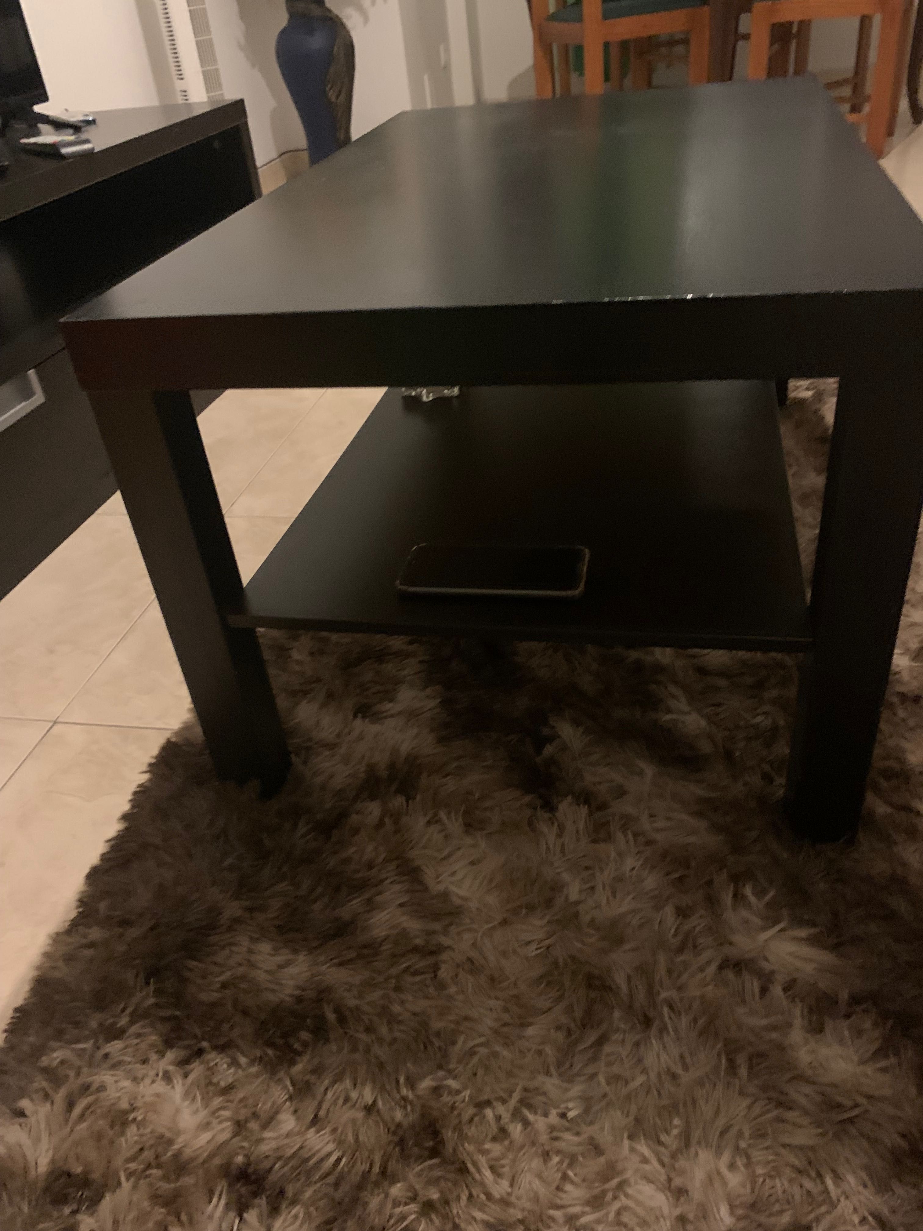 Mesa de Centro de cor preta