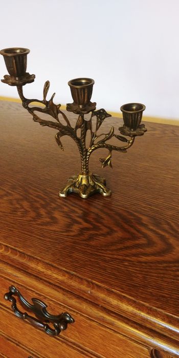 Świecznik mosiężny