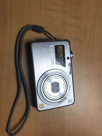 Máquina Fotográfica Panasonic Leica
