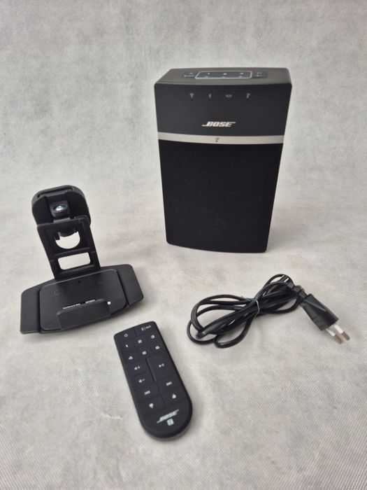 Głośnik bezprzewodowy BOSE SoundTouch 10 + uchwyt Hama