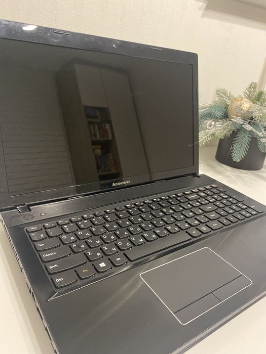 Ноутбук Lenovo G510/15.6 HD/i5 4200M/8Gb/HDD500Gb/Radeon HD8570M-1Gb