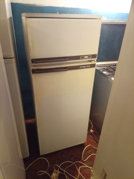 Двухкамерный холодильник Минск в отличном состоянии