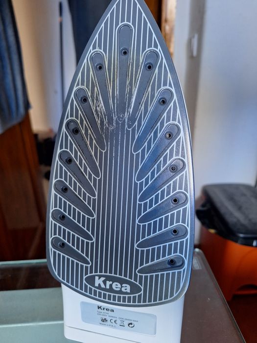 Ferro Engomar Elétrico