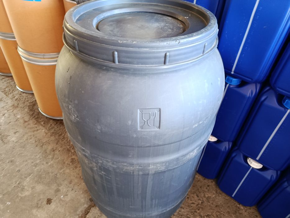 Бочка пластиковая литраж 200,220.