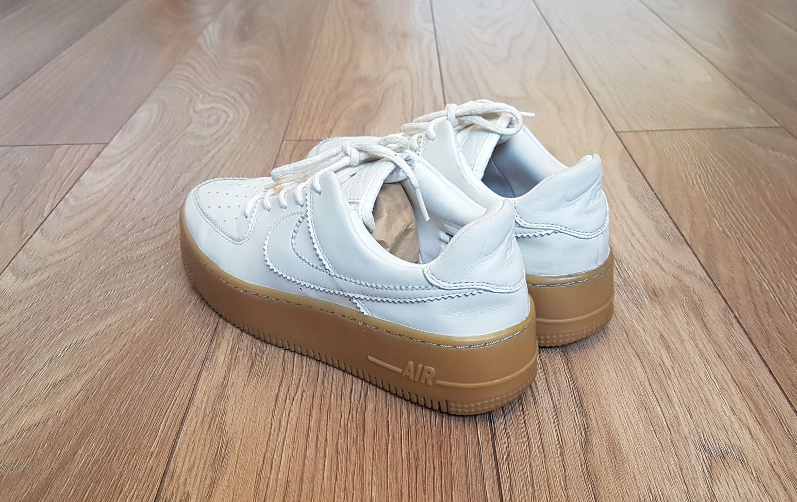 Buty Nike Air Force 1 Sage Low LX rozmiar  40 okazja Sneakers