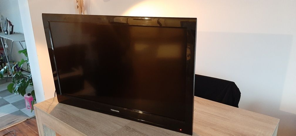 Tv - LCD - TOSHIBA 40" - OKAZJA -  ZapraszaM  : )