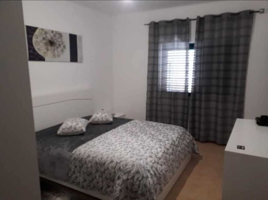 Alugo quarto confortável em casa T3 totalmente mobilada, em Chainça
