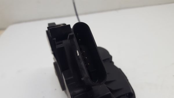 Fechadura / fecho porta frente esquerdo FORD Fiesta VI (CB1, CCN)