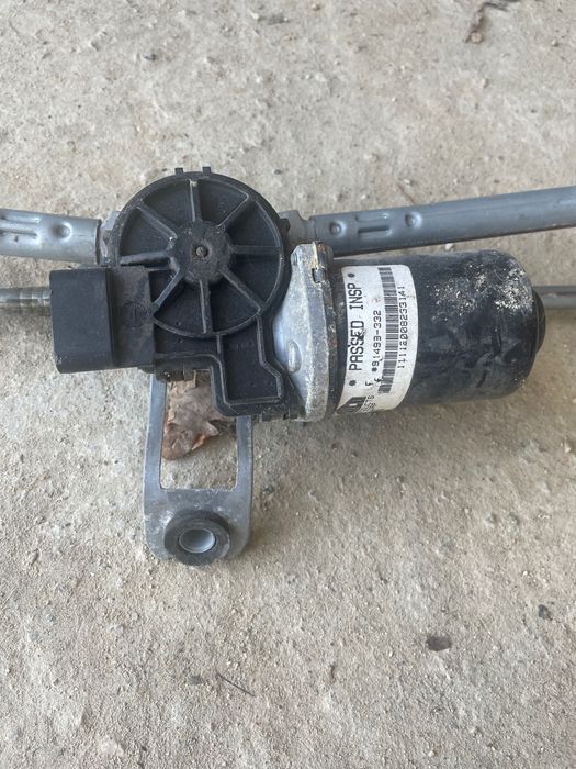 Dodge Ram 1500 mechanizm wycieraczek