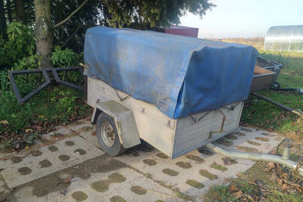 Przyczepka do kosiarki traktorka