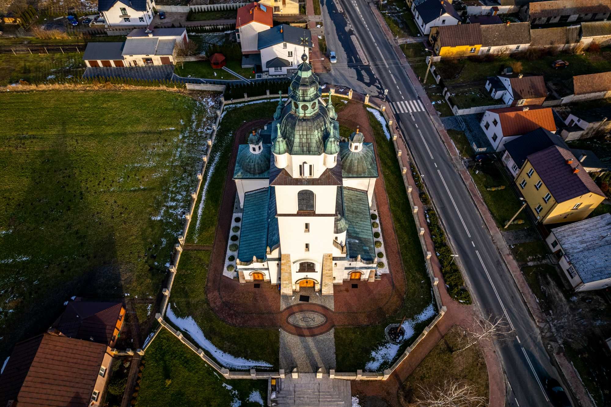 Zdjęcia film filmowanie z drona usługi dronem operator drona