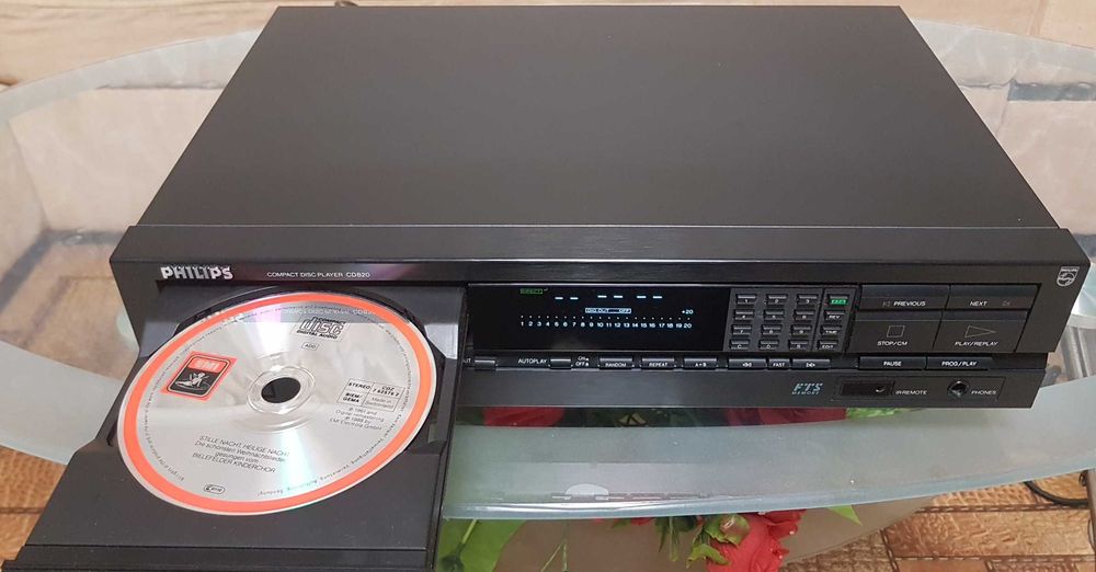 Проигрыватель CD Philips CD-820+пульт ДУ made in Belgium