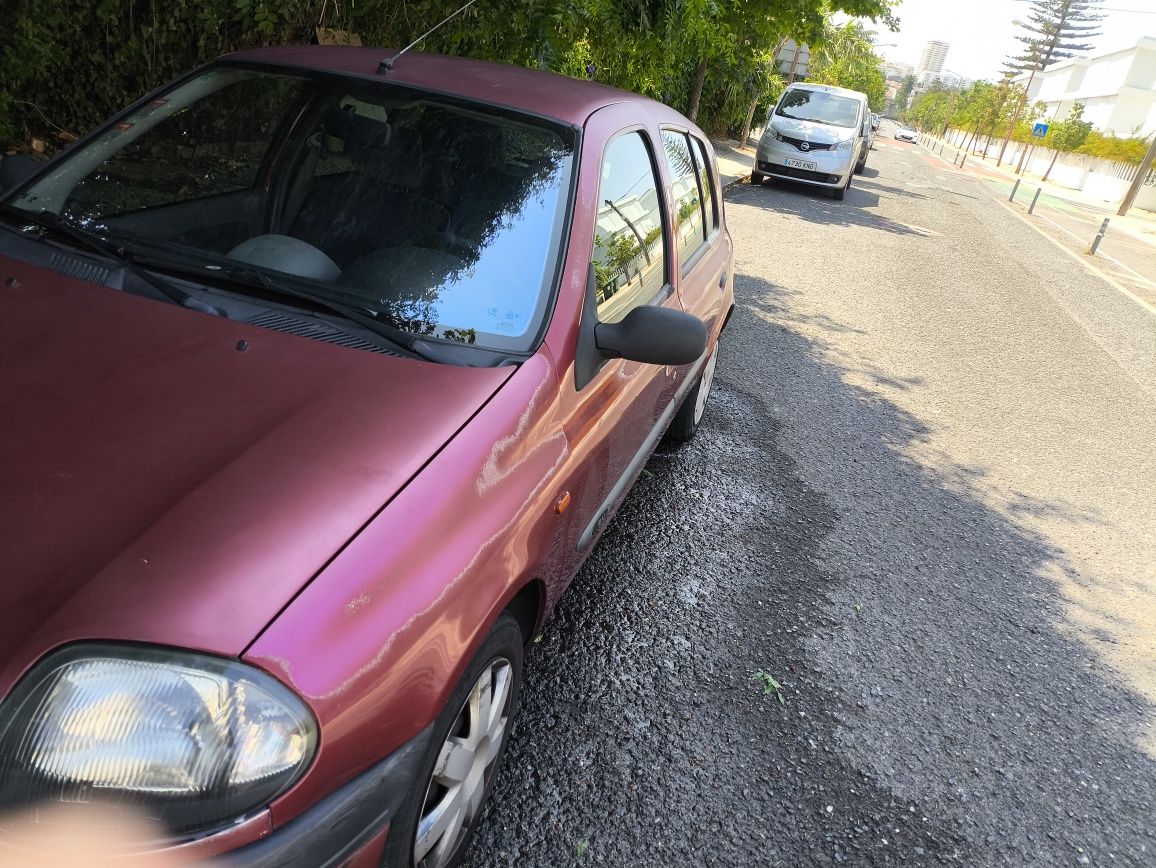 Vendo Clio ano 2000