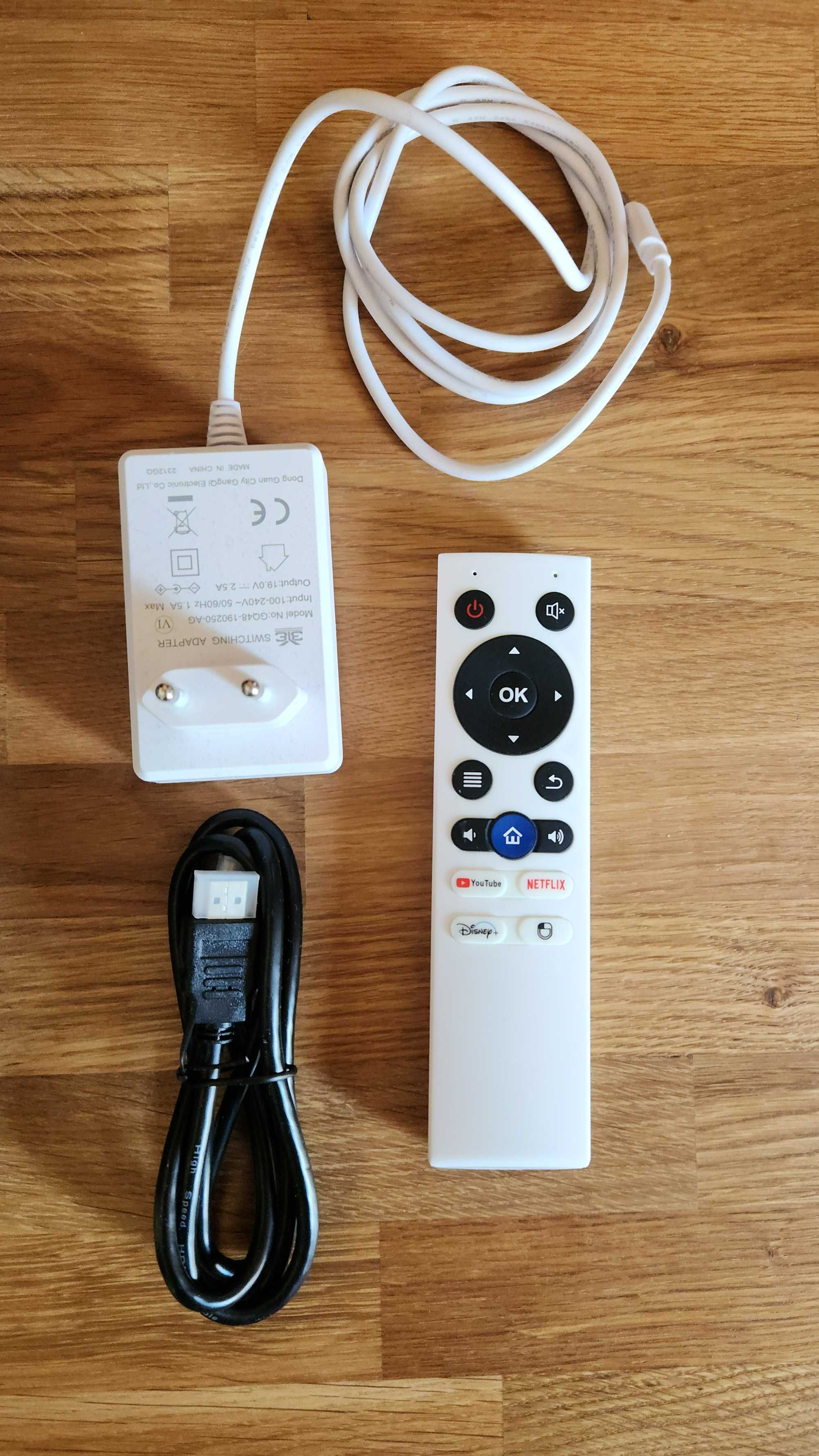 Projektor LED Zenwire H6 WiFi, Android 9