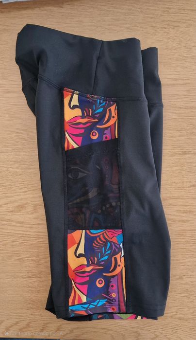 Calções de licra com estampado. NOVOS