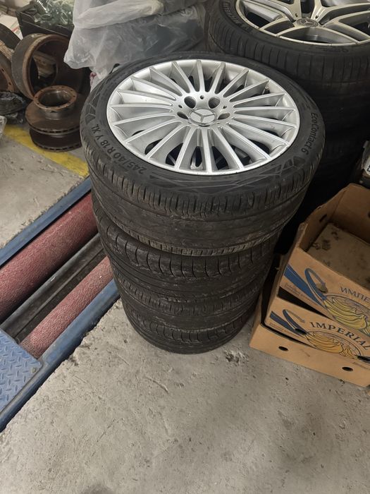 Продам диски с резиной от мерседеса е 211