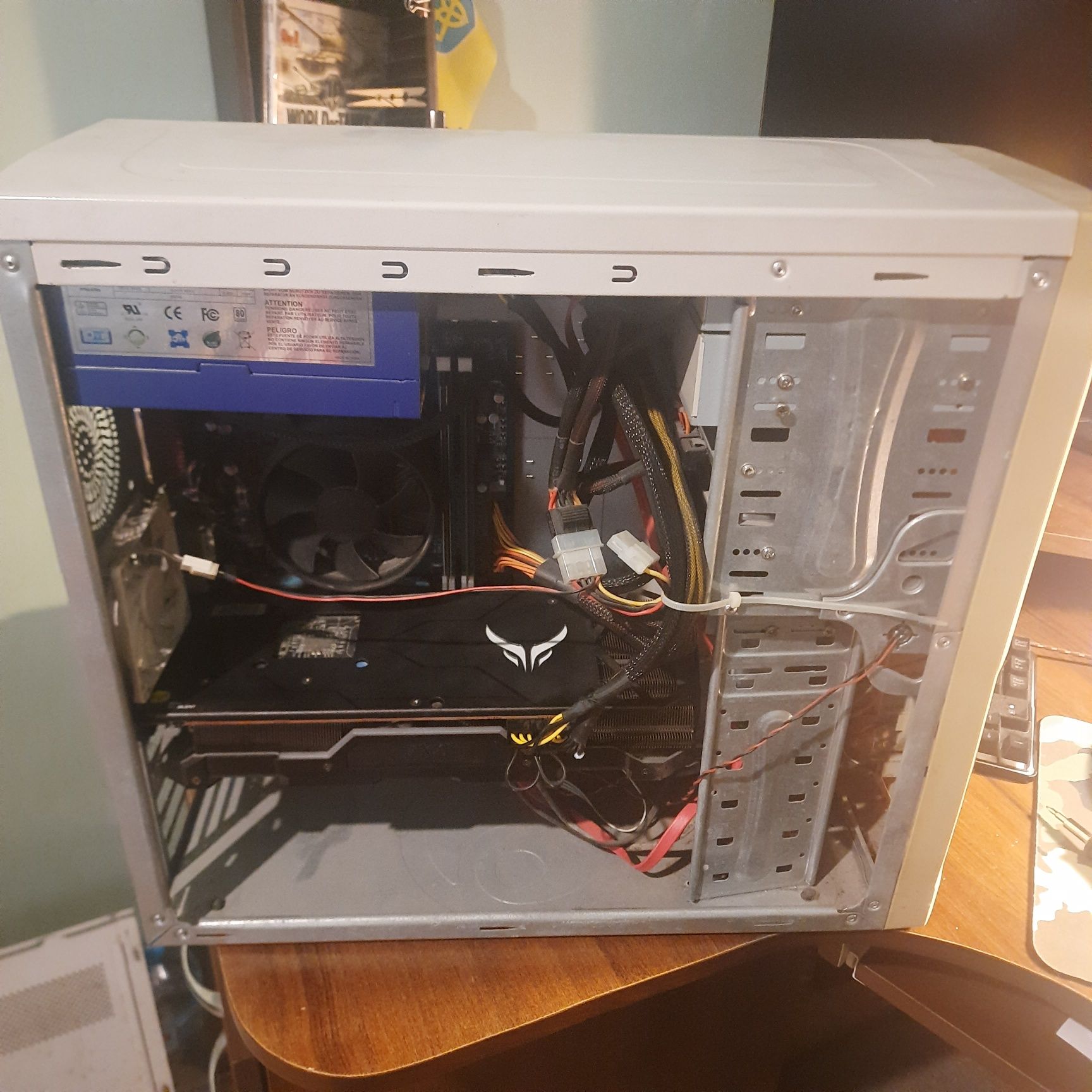 Системний блок б/у і5 з відеокартою AMD RADEO