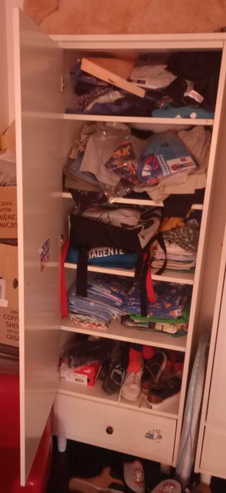 Conjunto 2 roupeiros/armários