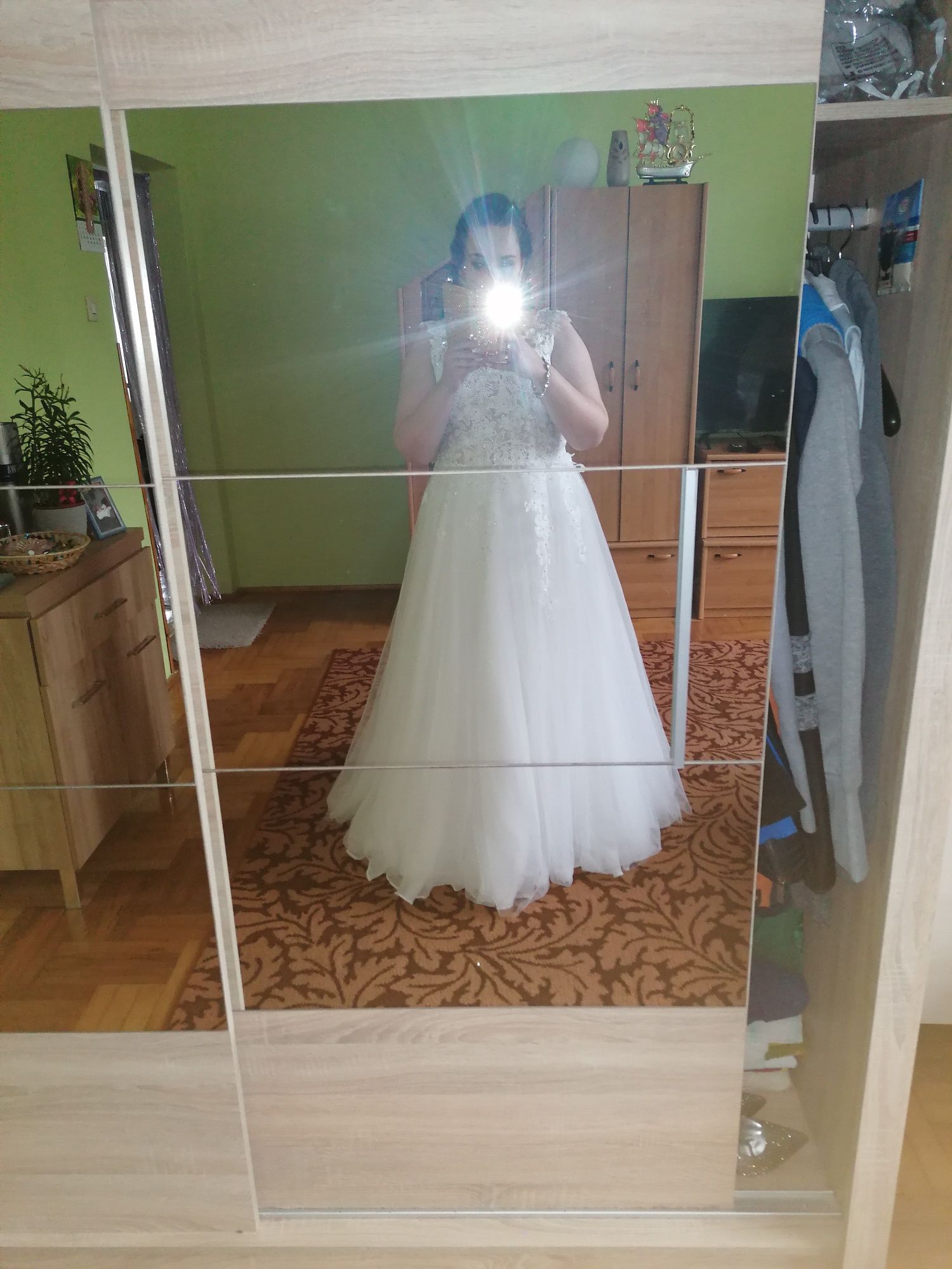 Sprzedam  suknie ślubną