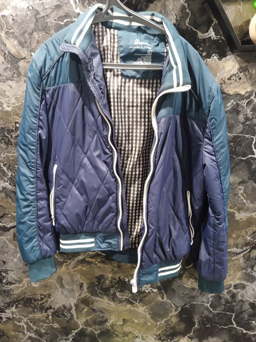 Продам новую куртку мужскую