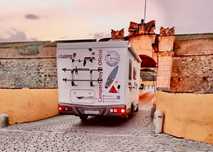 Alugo Autocaravana challenger Perfilada