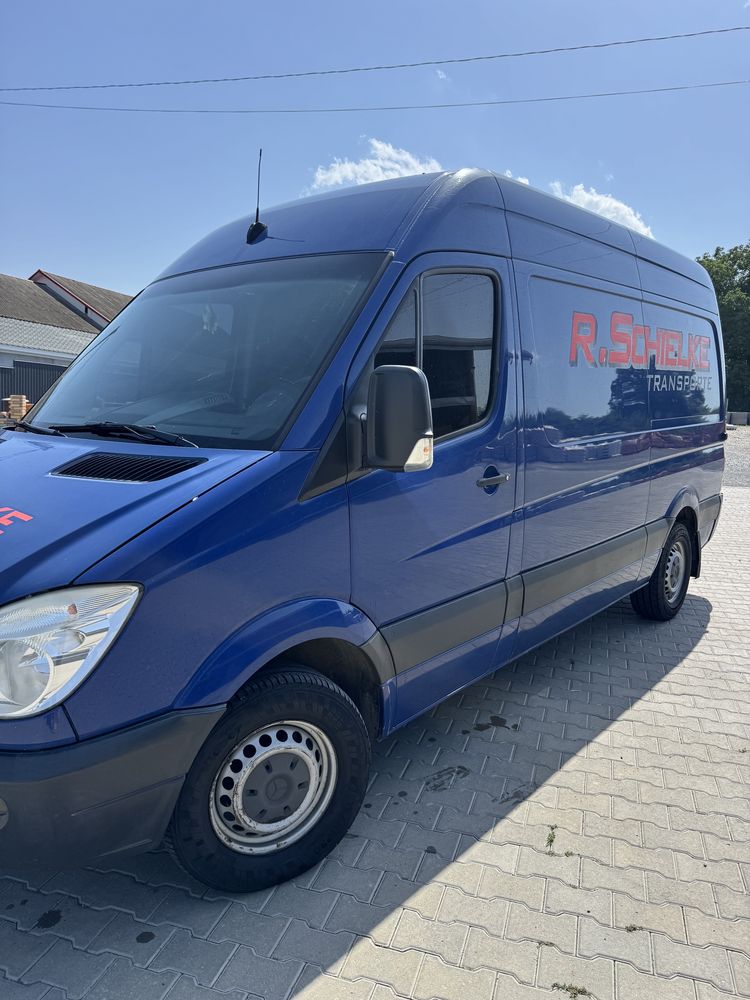 Продається sprinter 313