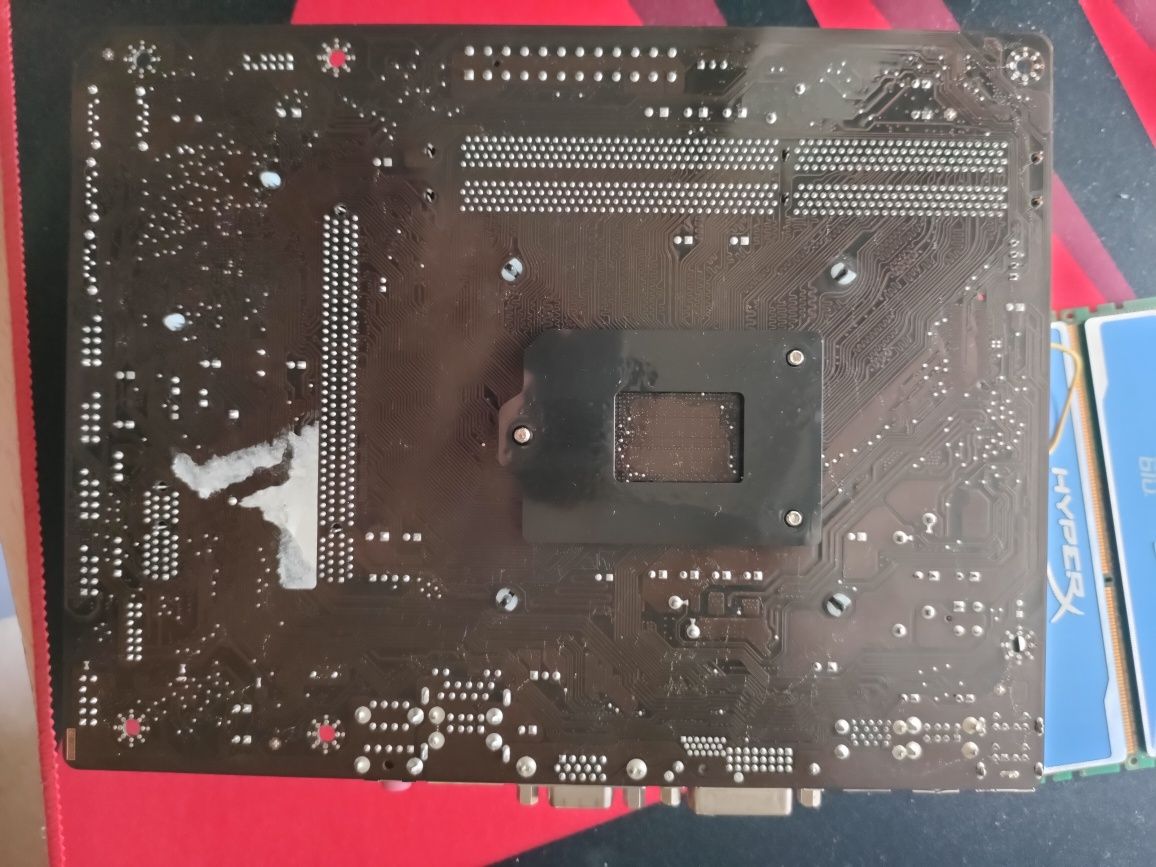 Płyta główna MSI H81M-P33  ddr3 8gb pamięć i procesor Pentium G3220