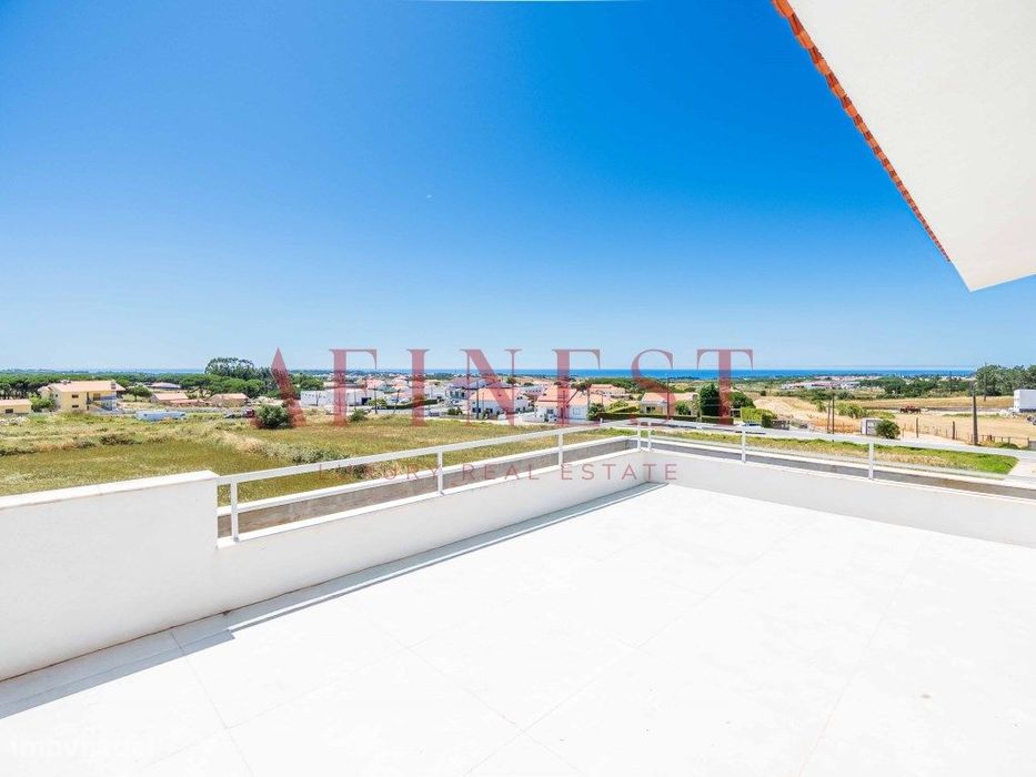 Moradia T4 Como Nova | Vista Mar E Serra De Sintra | 5Km Da Praia D...