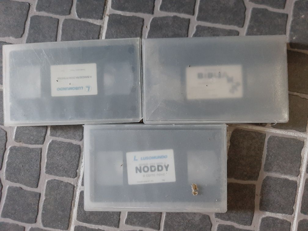 Cassetes VHS animação  e ação