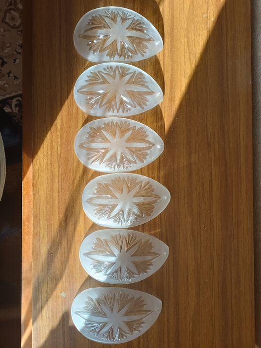 Кришталеві запчастини до люстри або бра 70 років