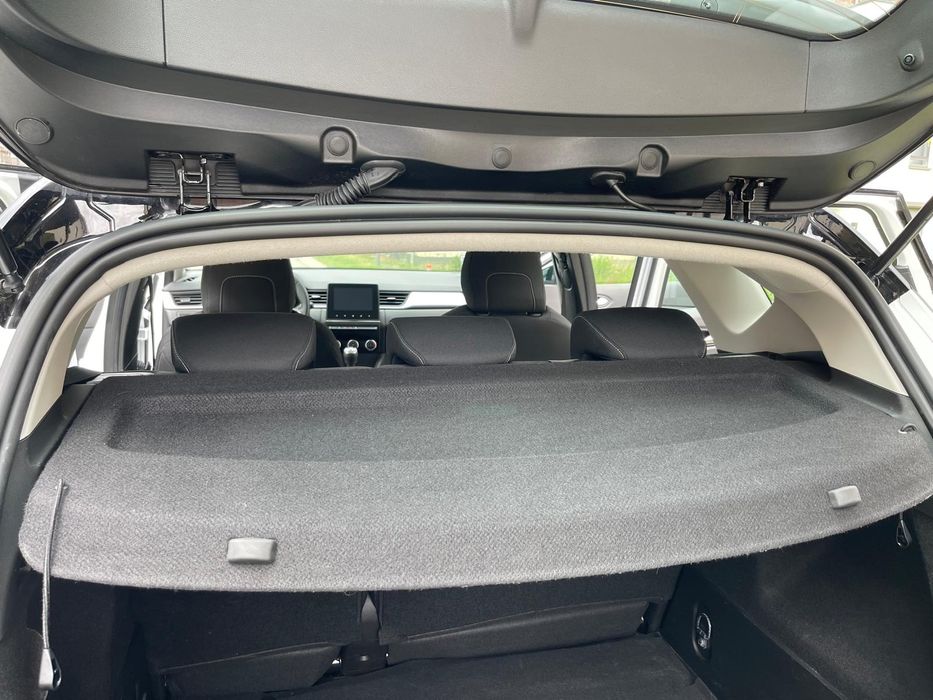 CAPTUR 2023
94 mil km 
Carro completo 1.0 equilíbre 
Todas revisões fe