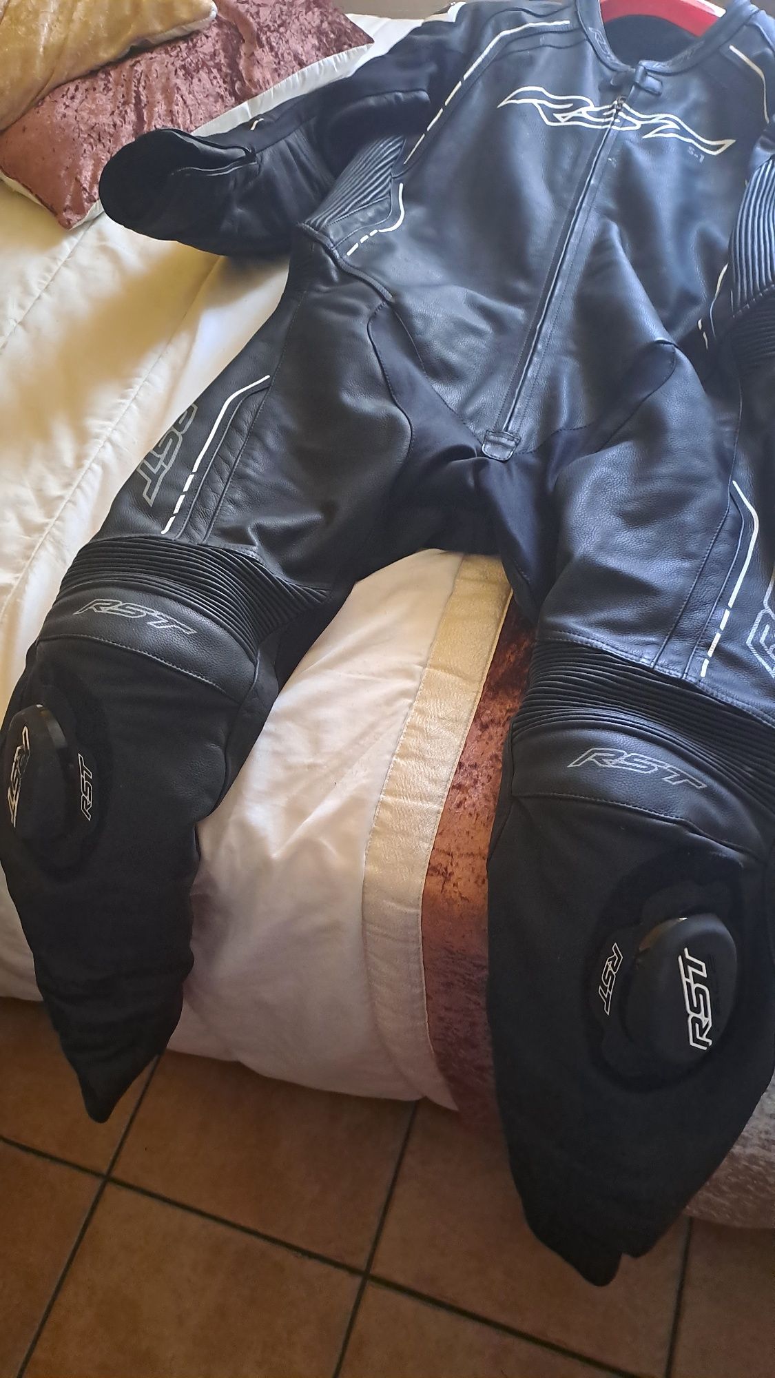 Vendo Fato RST 1 Peça 3Xl novo