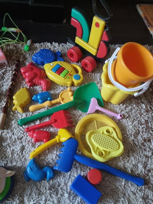 Звіринець,конструктор,пірамідка Всі іграшки одним лотом !