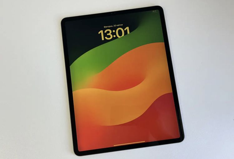 Продам айпад м2 256 читай опис