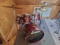 YAMAHA STAGE CUSTOM + Zildjian-kompletna perkusja, stan idealny! Dowóz