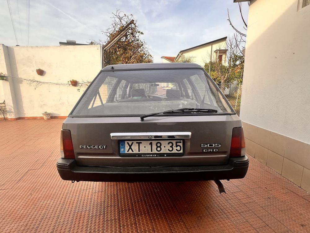 Peugeot 505 GRD 7 Lugares- Ótimo para família ou colecionadores