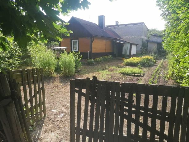 Działka zabudowana w Starachowicach pow. 328 mkw