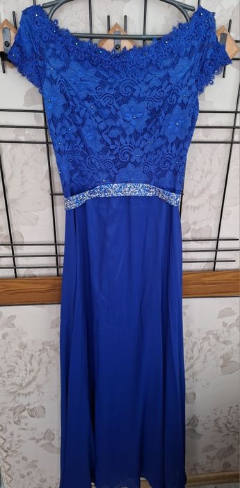 Вечірня сукня...