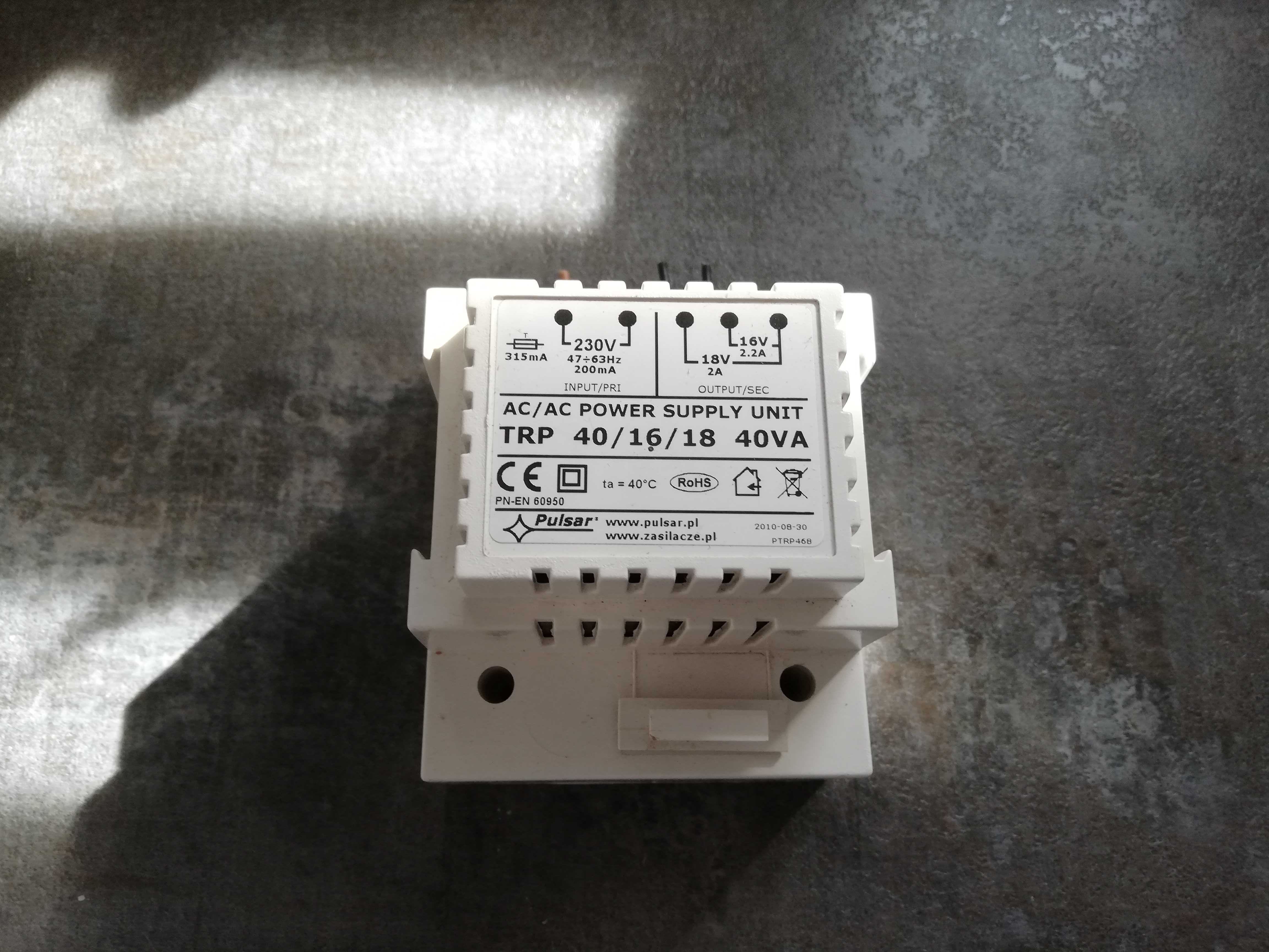 Transformator DIN AC PULSAR 40/16/18