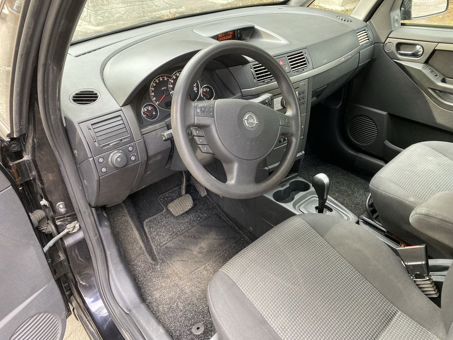 Продам Opel Meriva  1.6 автомат
