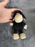 Peluche preto pequeno