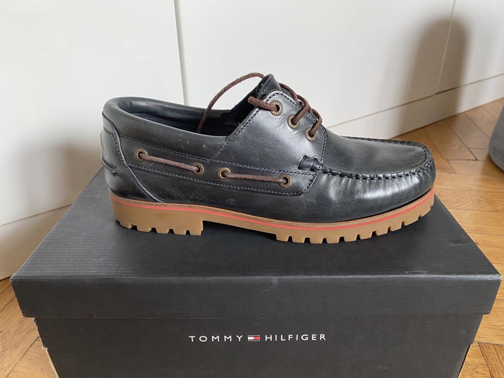 Buty Tommy Hilfiger roz.41 za 50% ceny