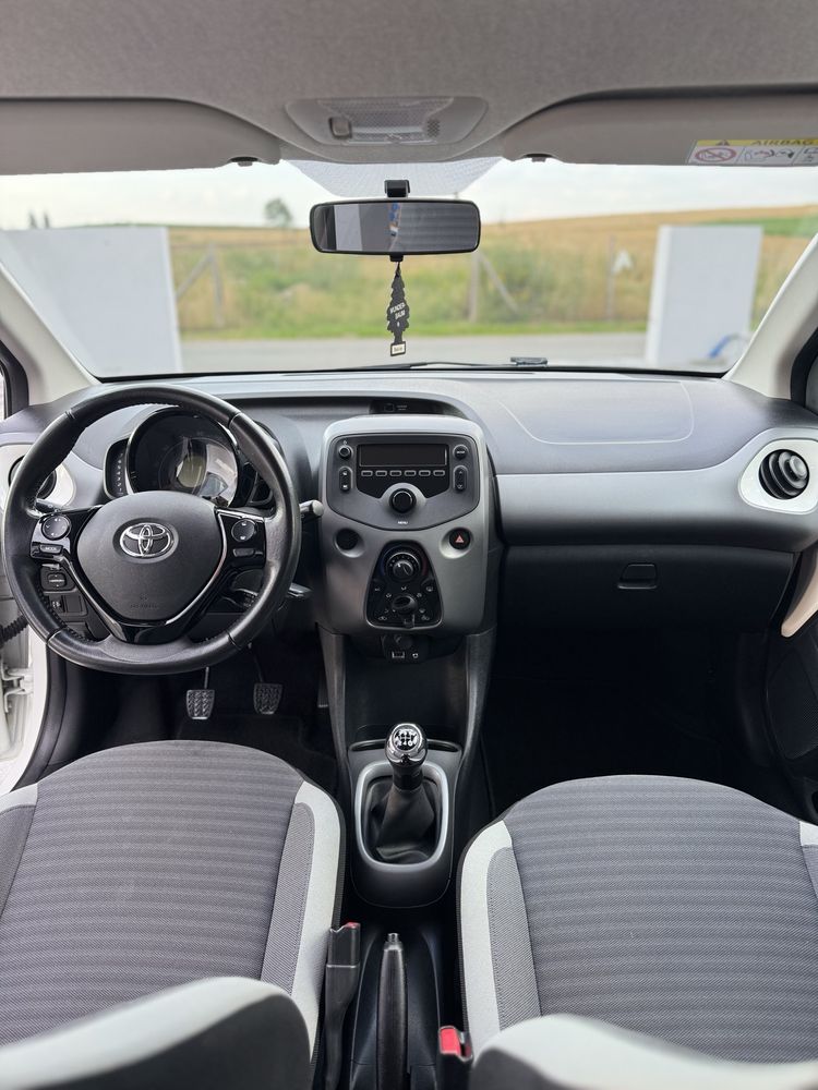 Toyota Aygo 19rok 28tyś przebiegu klima salon polska
