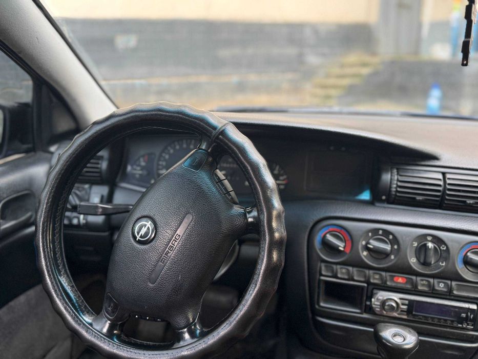 Продам авто Opel Omega 1997