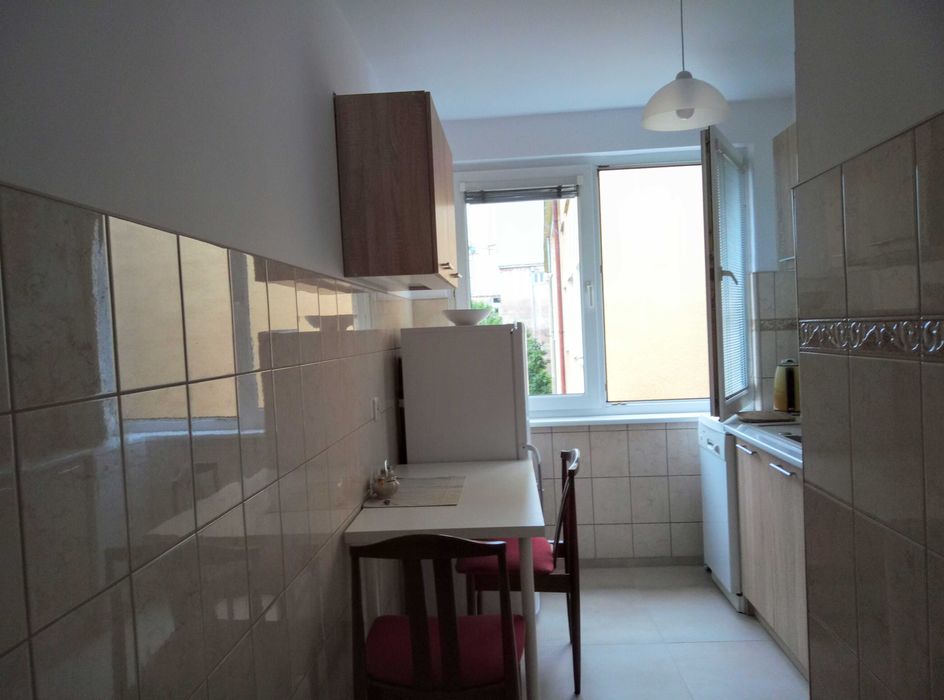 Wynajmę pokój w trzypokojowym mieszkaniu blisko Starówki.