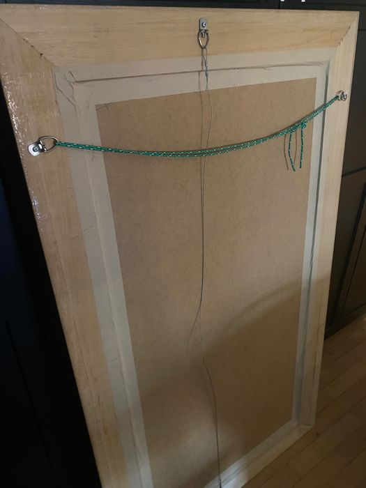 Lustro we włoskiej ramie